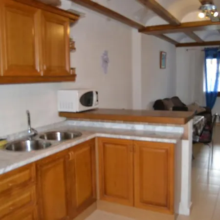 California Elo Apartmán *